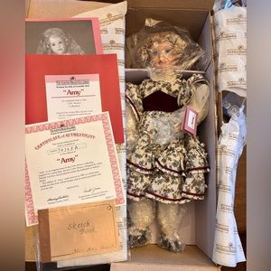 Ashton-Drake “Amy” BRAND NEW